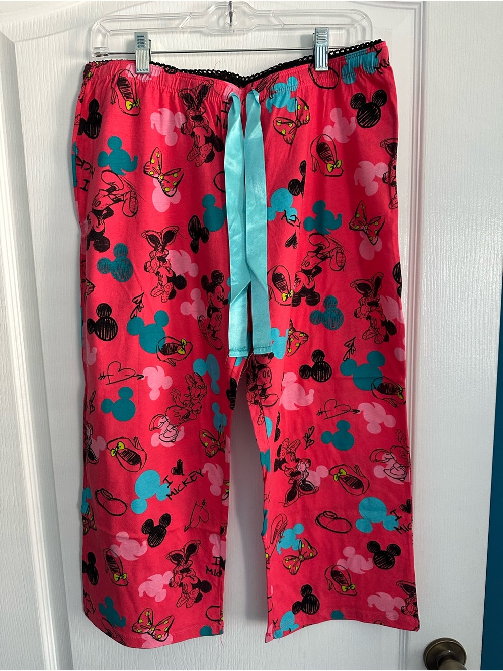 Disney women’s Minnie Mouse Pajama Pants